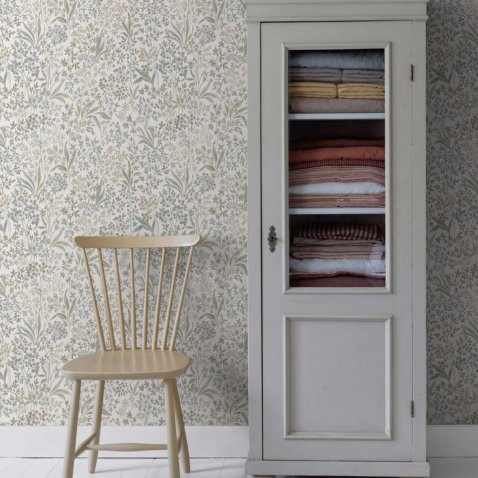 ألوان مائية رسمت خلفية Nocturn - مراجعة Herbal Wallpaper وسعره
